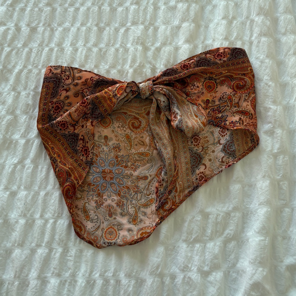 Paisley Print Bandana Top - Picture 2 of 2